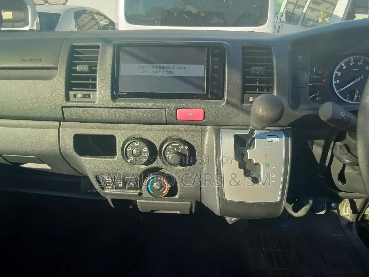 Toyota Hiace GL Black Dual AC 2021