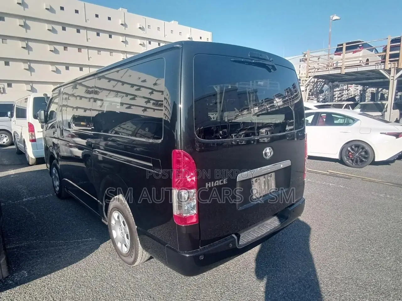 Toyota Hiace GL Black Dual AC 2021