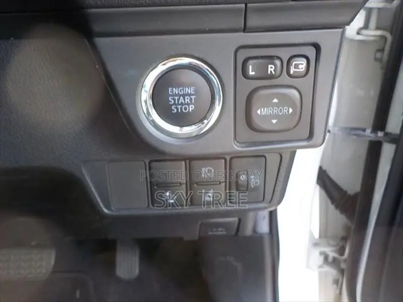 Toyota Axio e X package 2020