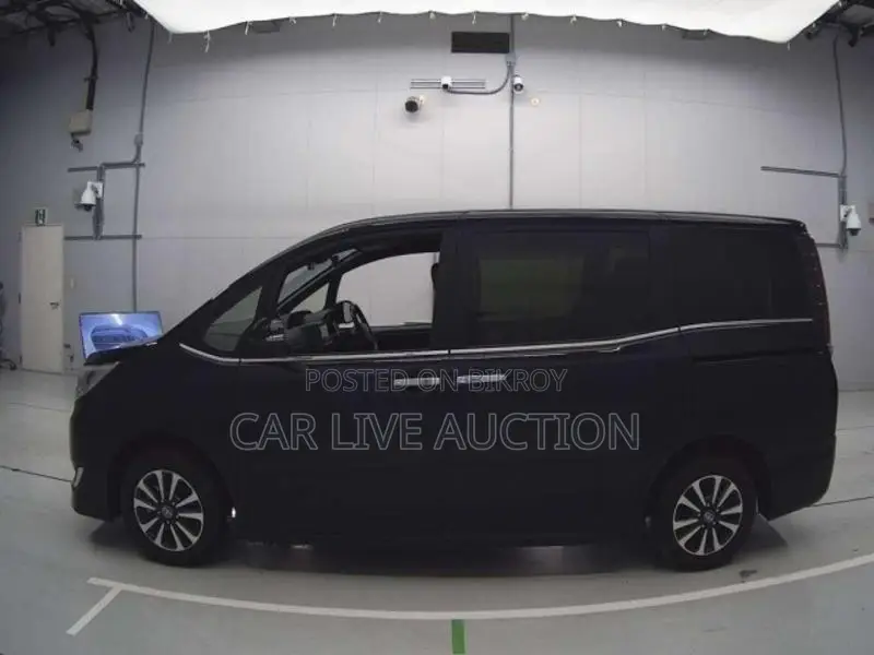 Toyota Esquire Hybrid GI Premium 2021