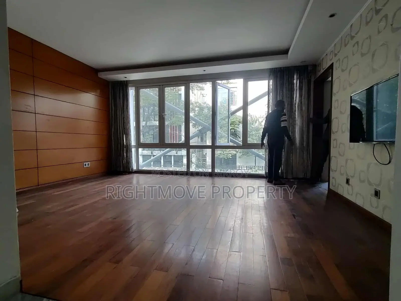 4-Bedroom House in Gulshan for Sale
