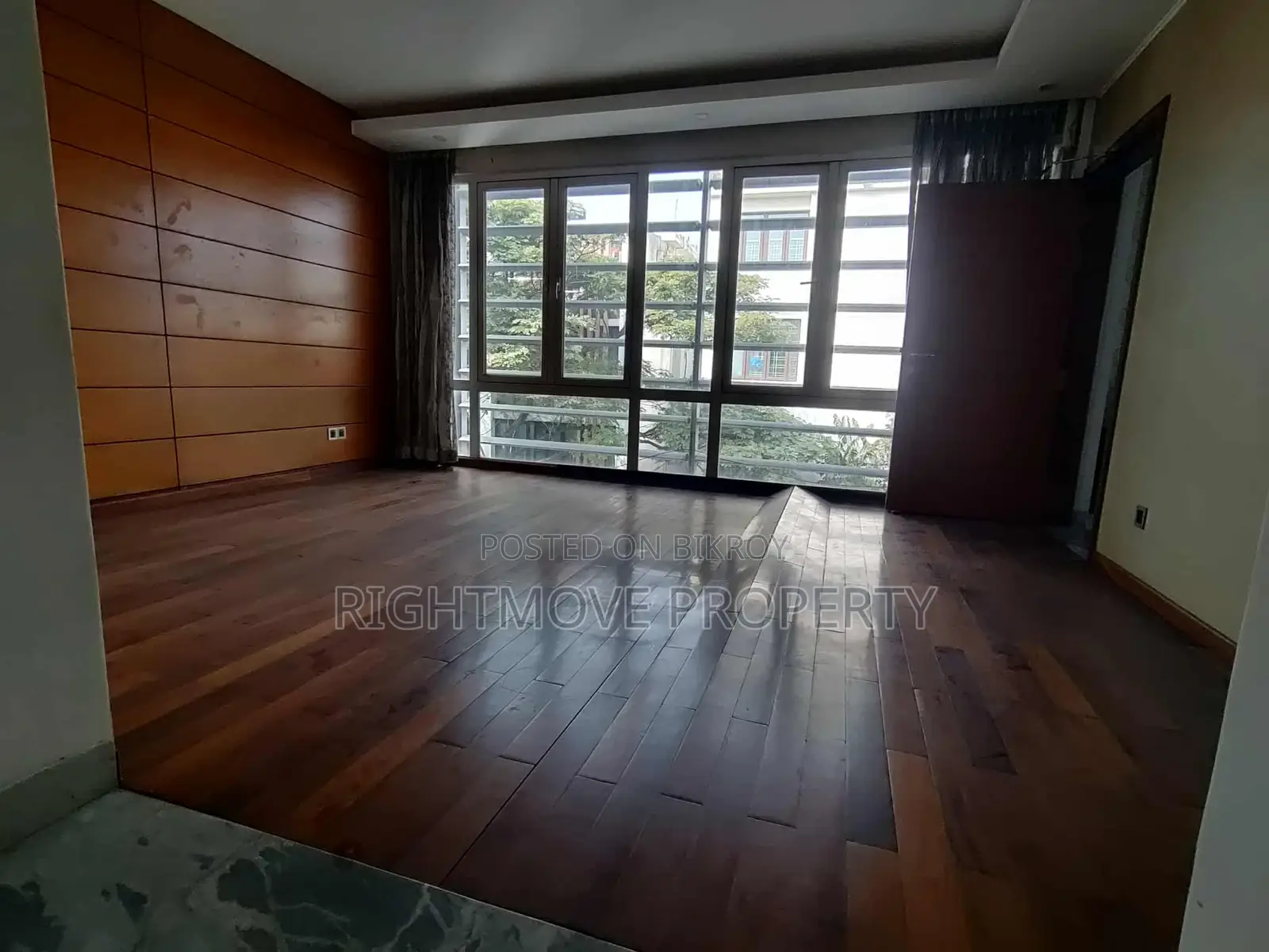 4-Bedroom House in Gulshan for Sale
