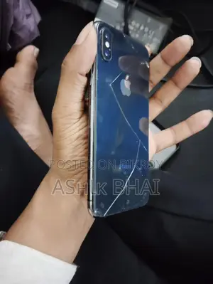 Apple iPhone X (Used)