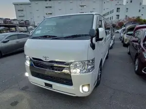 Toyota Hiace Super GL Dark prime 2023