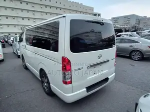 Toyota Hiace Super GL Dark prime 2023
