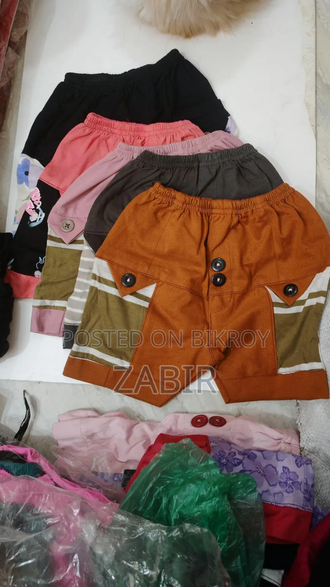 15 children's pants available