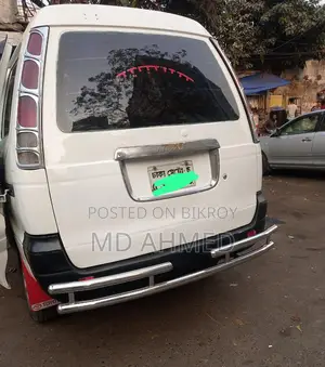 Toyota Noah 2001