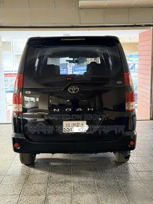 Toyota Noah X 2003