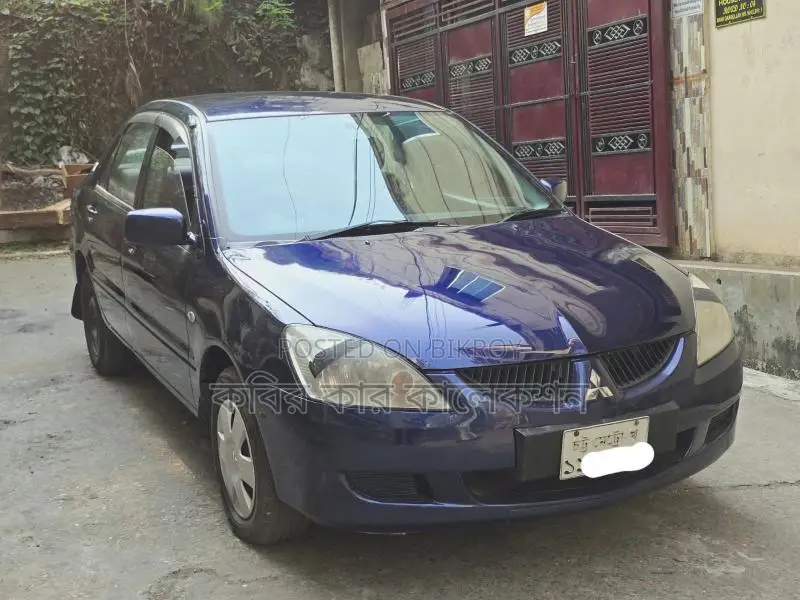 মিতসুবিশি ল্যান্সার জিএলএস ২০০৩