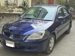 মিতসুবিশি ল্যান্সার জিএলএস ২০০৩