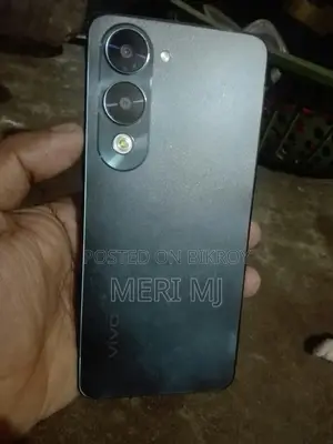 Vivo Y04 4/128 (Used)