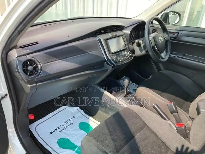 Toyota Axio Hybrid EX readystock 2020