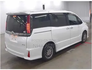 Toyota Noah NONHYBRID SI WXB PKG 2021