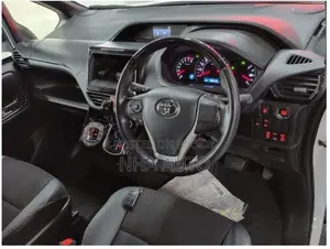 Toyota Noah NONHYBRID SI WXB PKG 2021