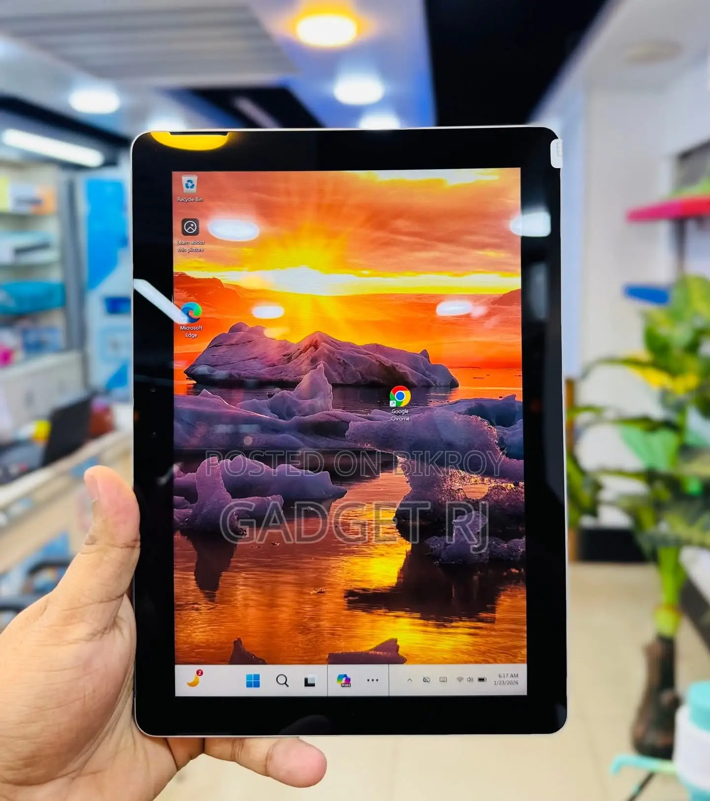 বাজেট ফ্রেন্ডলি ল্যাপটপ Microsoft Surface Go
