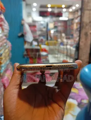Apple iPhone 11 Pro Max . (Used)