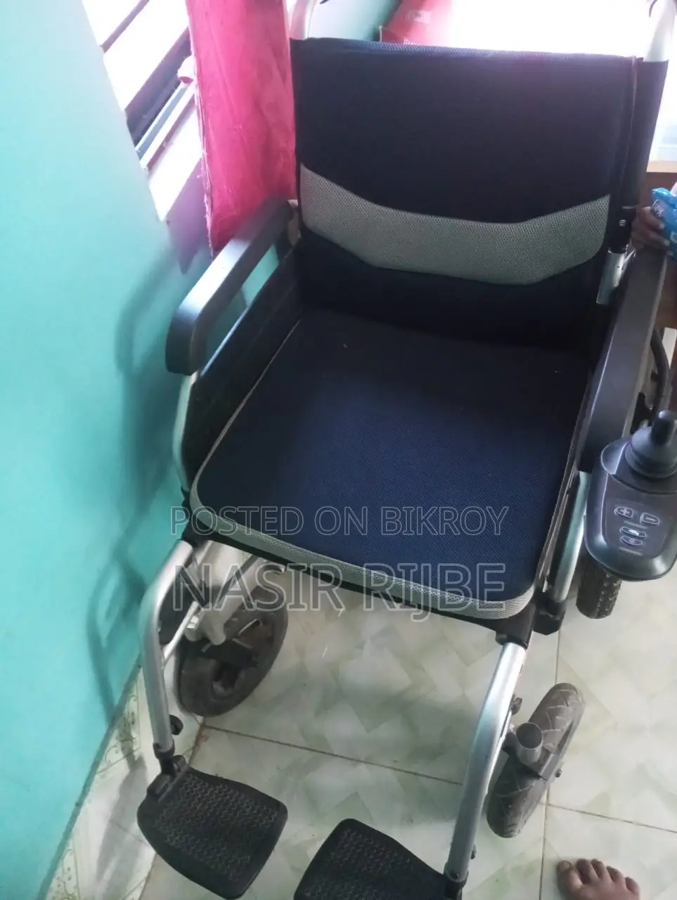 Electric Wheelchair