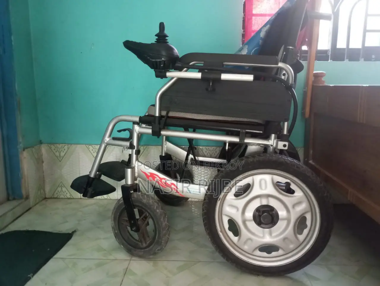 Electric Wheelchair