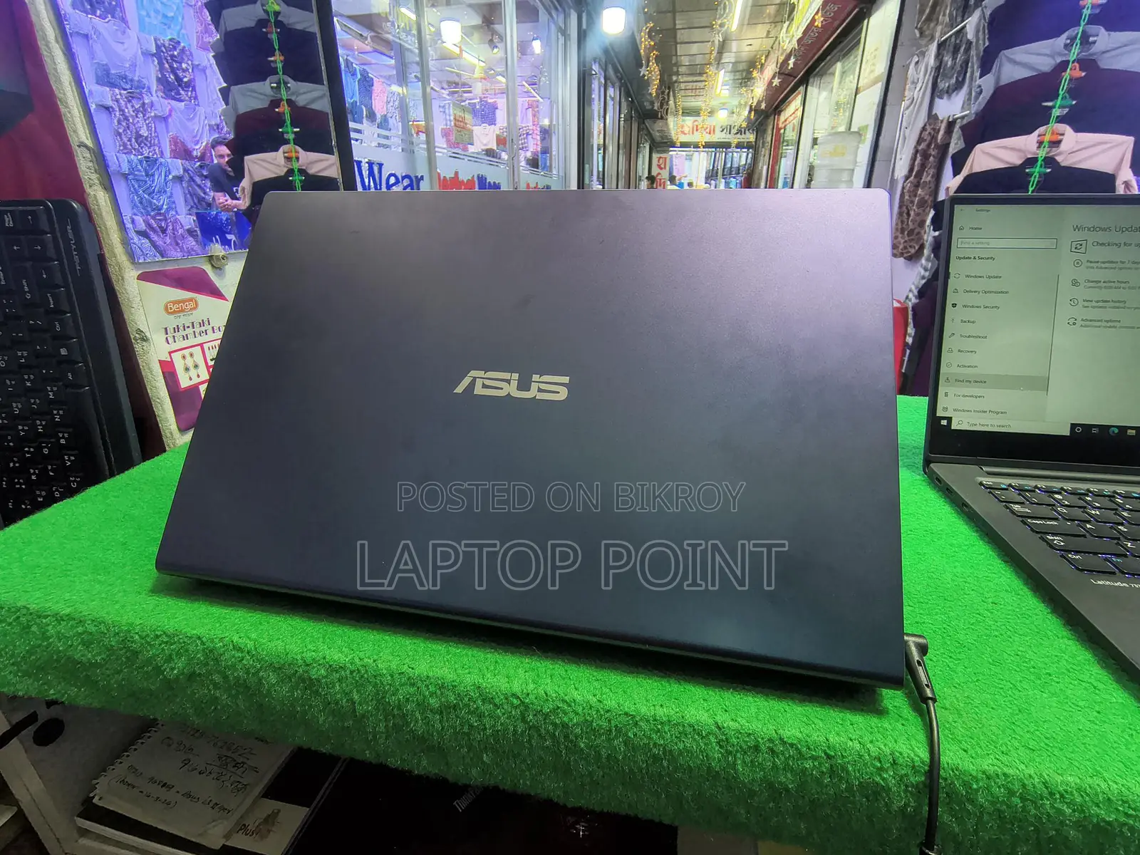ASUS core i3 11gen: 8gb ram/256gb ssd/new looks