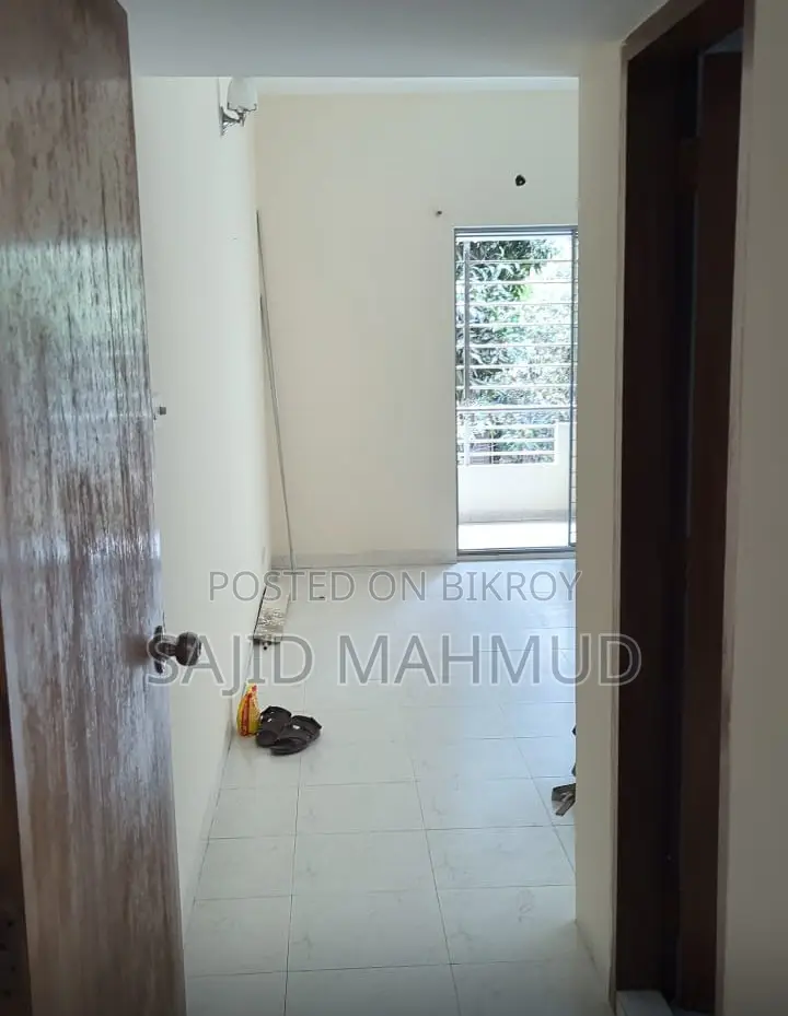 Luxurious Apartment at Sector 4