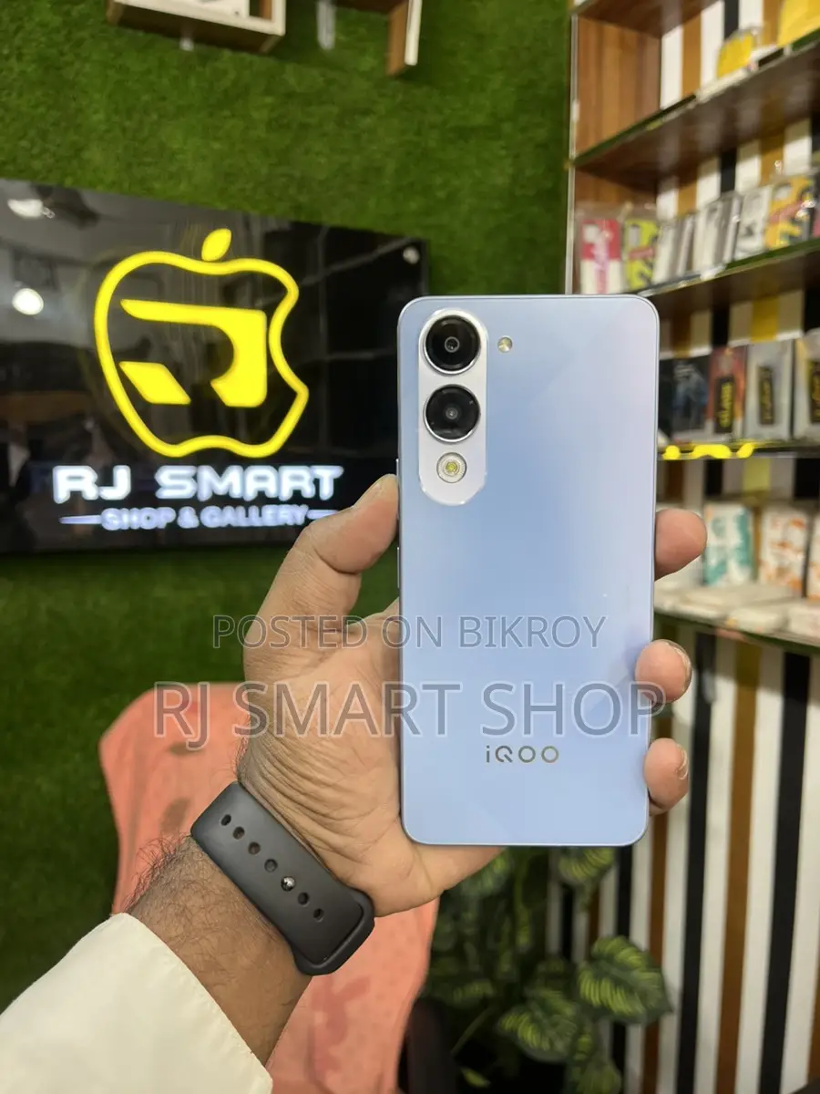 iQOO Z10 lite 5G 6/128 GB (Used)