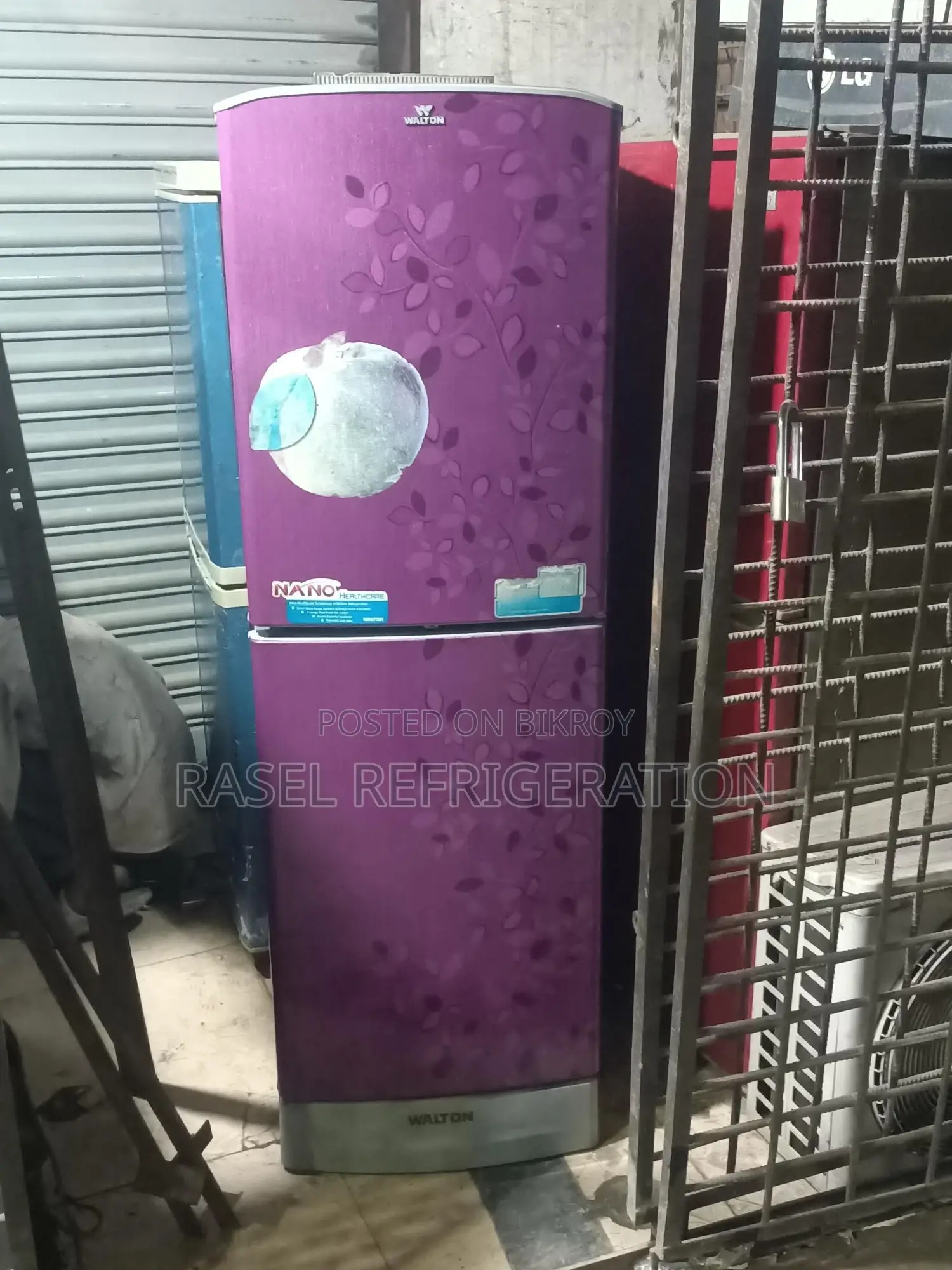 রানিং 213 লিটার ওয়ালটোন ফিরিজ বিক্রি করা হবে। 1 মাস কমপেসার ওয়ারেন্টি।