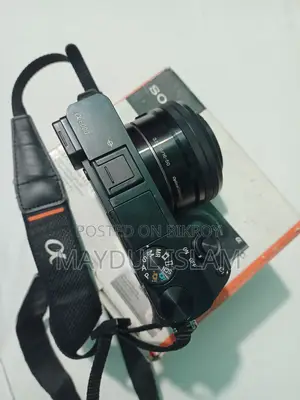 Sony A 6000 with 16-50mm Kit Lens 2ta Battery Charger Box