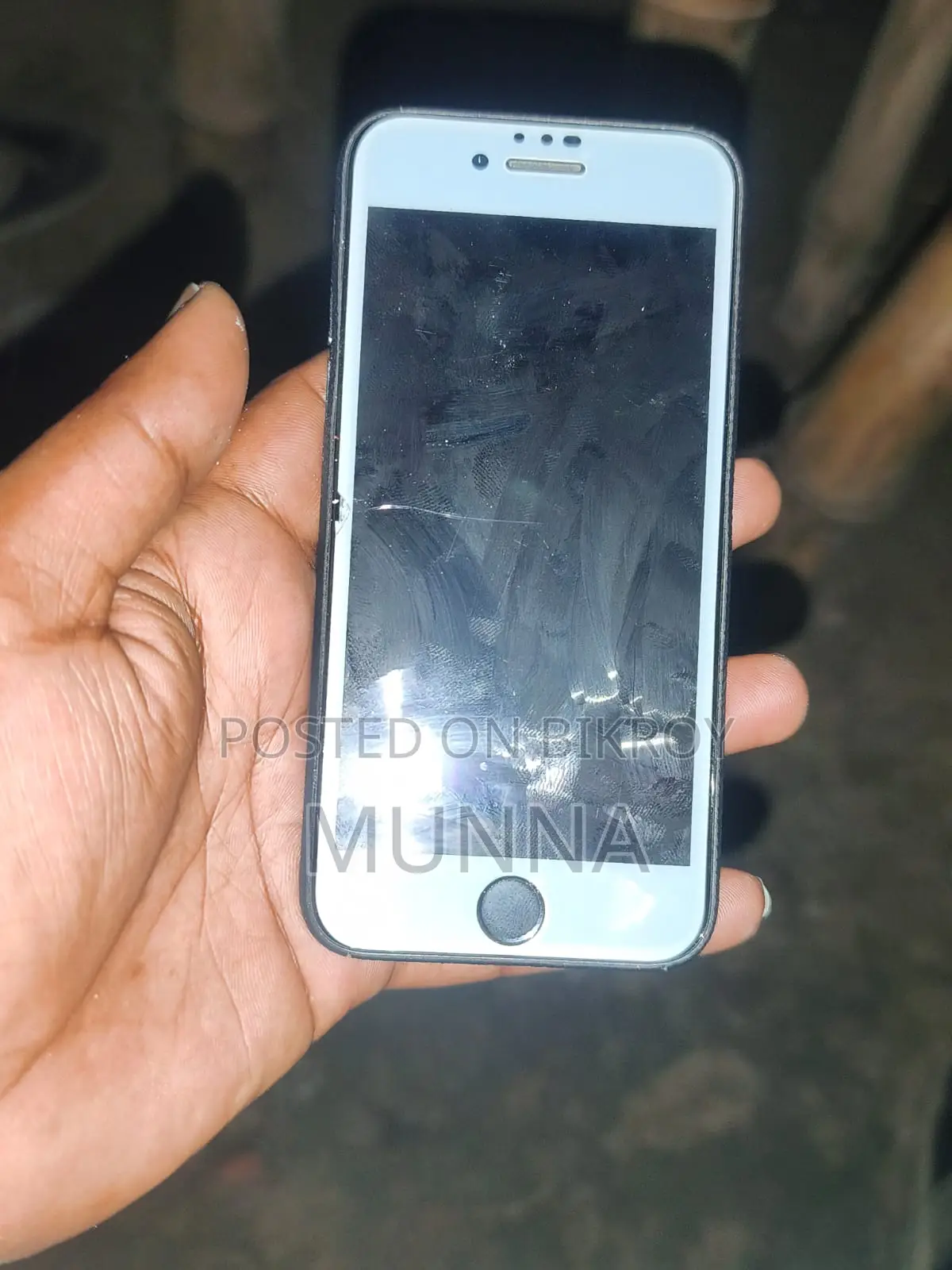 Apple iPhone 7 (ব্যবহৃত)