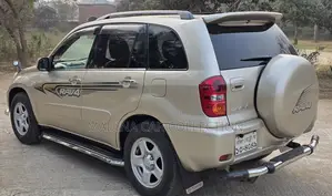 Toyota RAV4 Octane-drive 2005