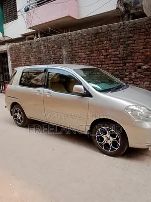 Toyota Raum GOLDEN BEIZE 40L LPG 2003