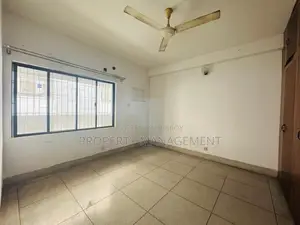 Office for rent 2500 sft nice apartment and good location