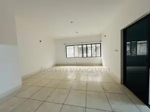 Office for rent 2500 sft nice apartment and good location