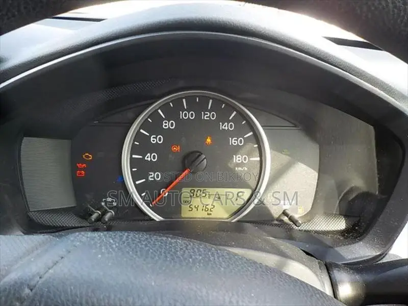 Toyota Axio Non Hybrid EX White 2020