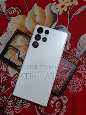 Samsung Galaxy S22 Ultra . (Used)