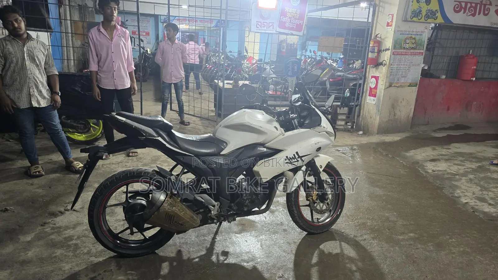 Suzuki Gixxer SF . 2014