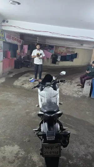 Suzuki Gixxer SF . 2014