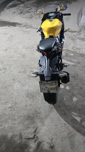 Suzuki GSX . 2020