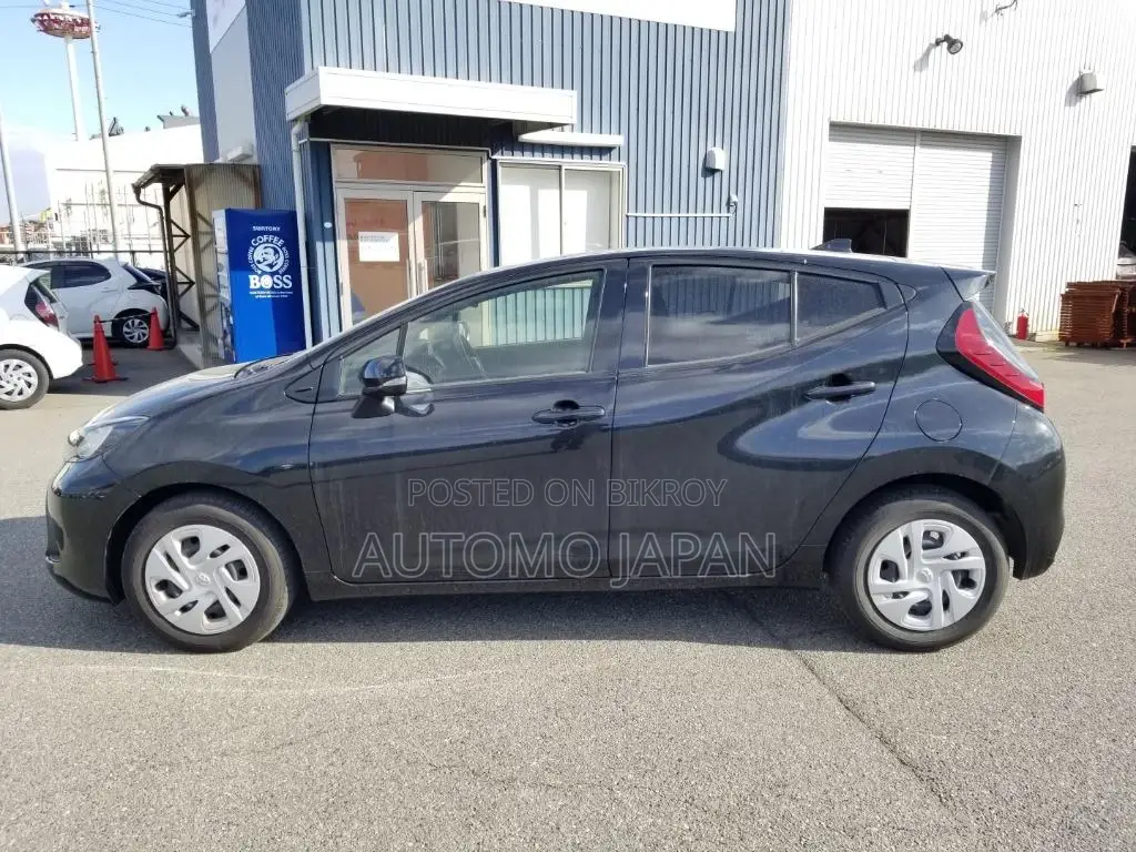Toyota Aqua X 2022