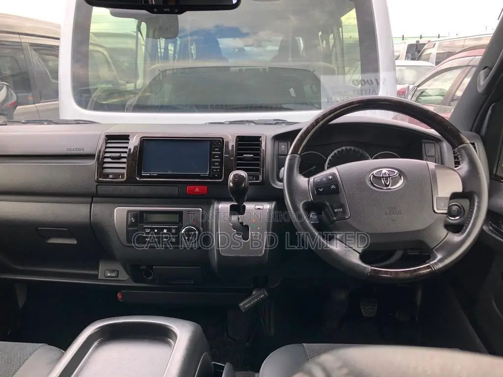 Toyota Hiace Super GL 2020