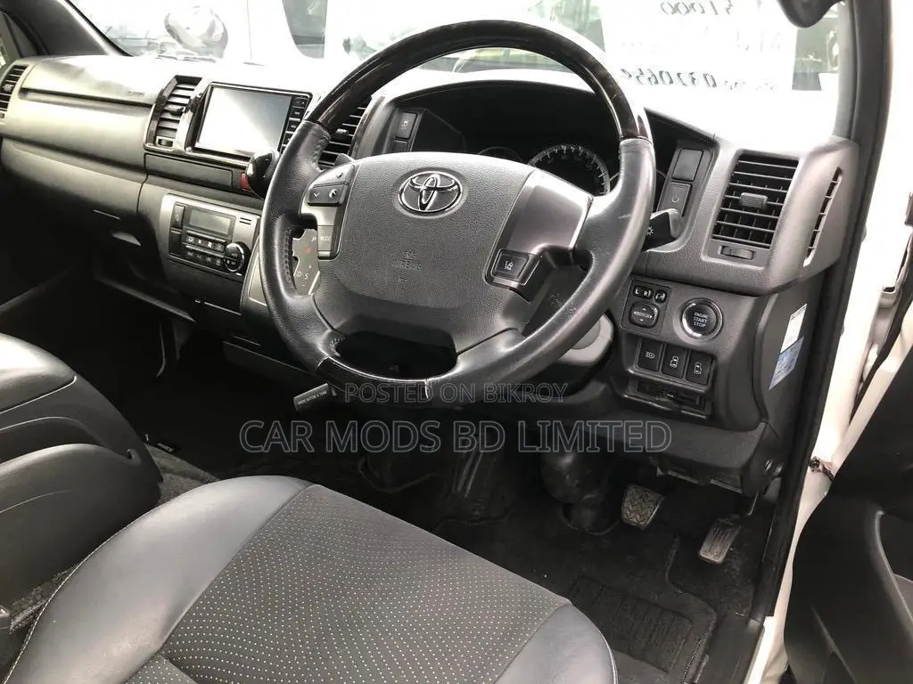Toyota Hiace Super GL 2020
