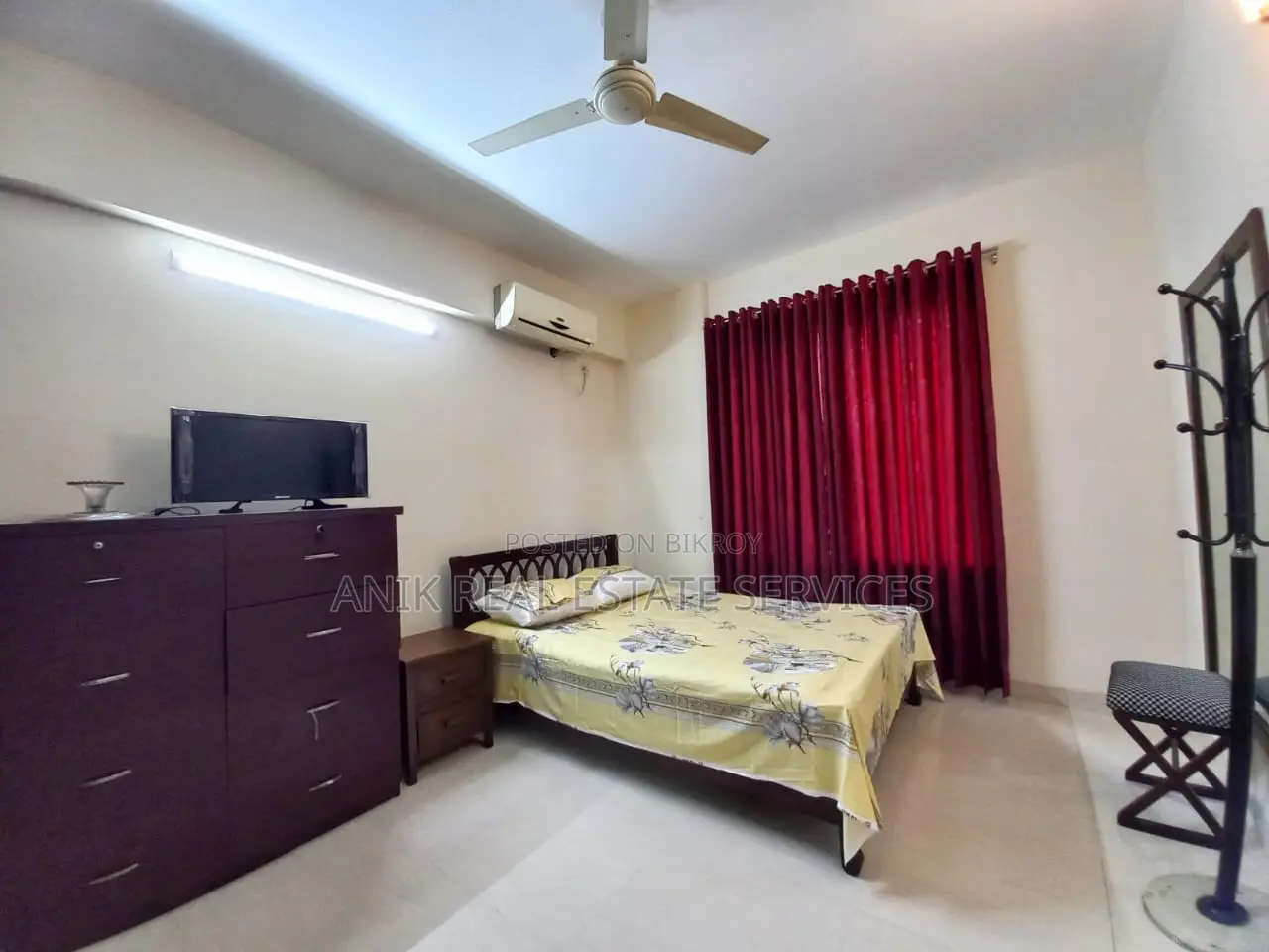 Good Quality 3 Bedroom Full Farnised Flat Rent At Banani