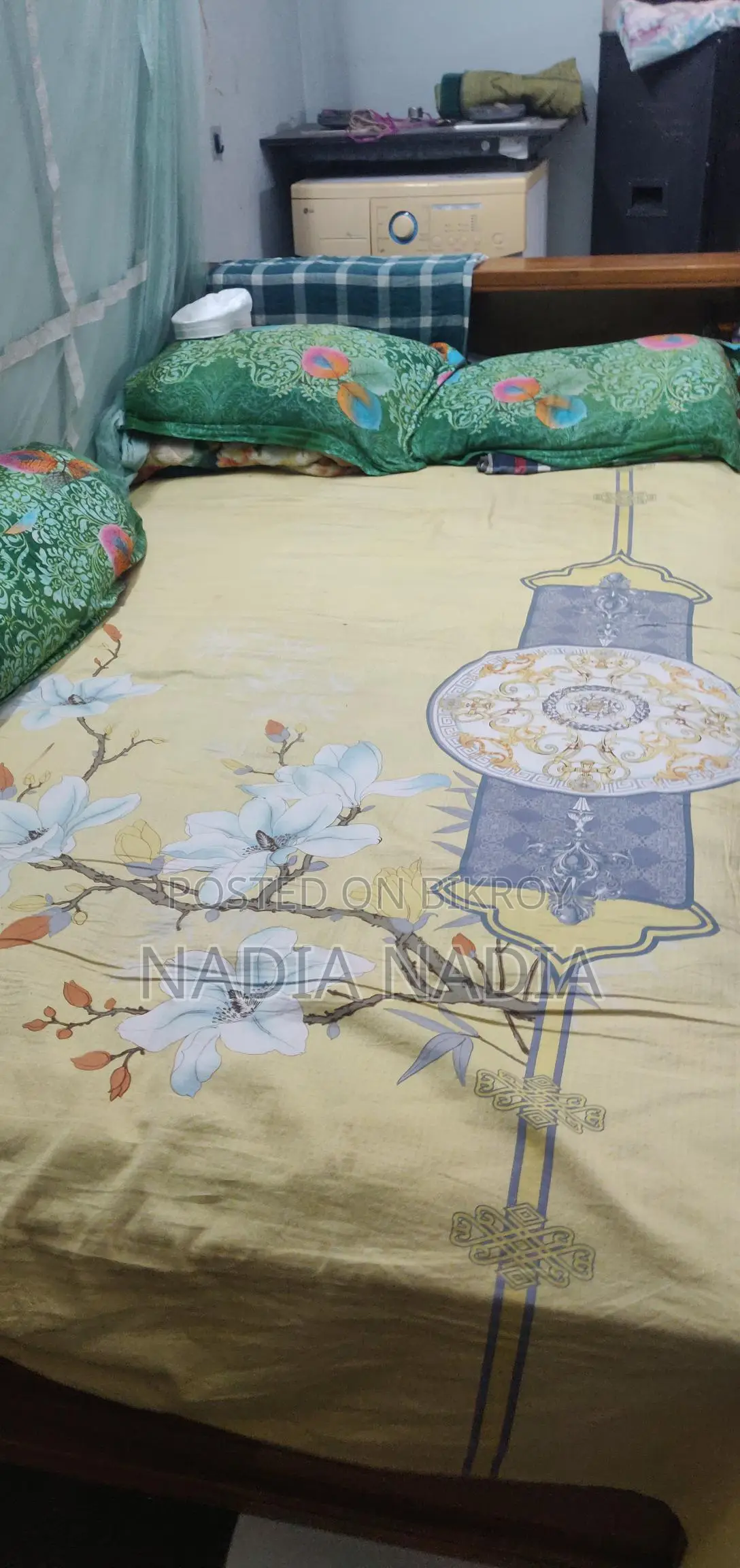 Semi Double Wooden Bed for Sale