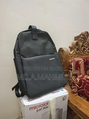 রিয়েলমি অফিসিয়াল ব্যাকপ্যাক