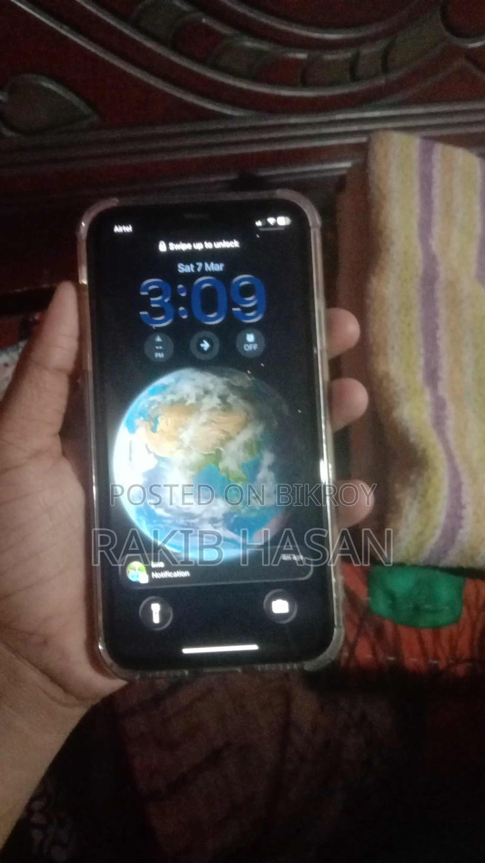 Apple iPhone 11 . (Used)
