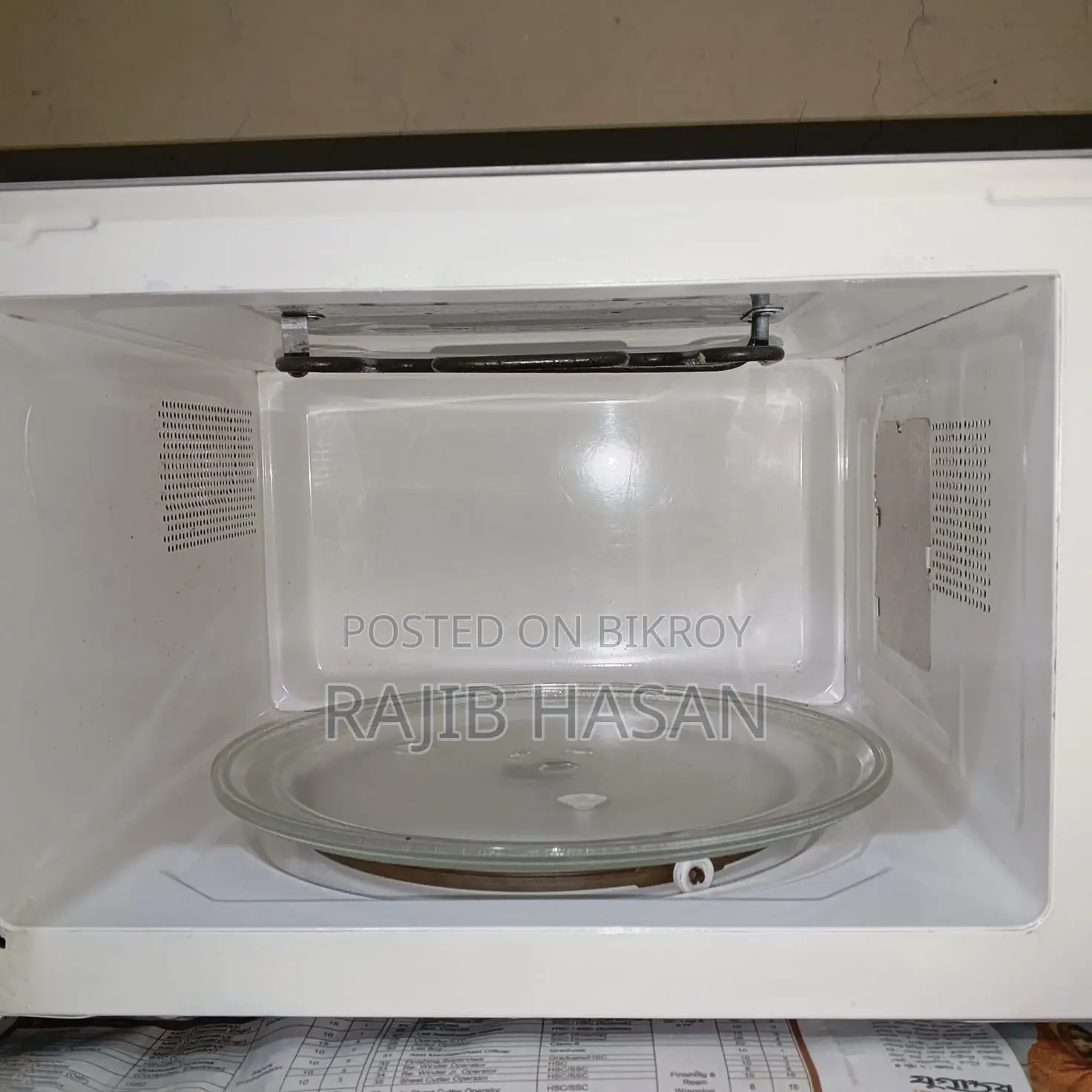 Used oven in good condition for sale.