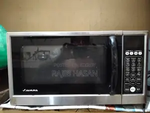 Used oven in good condition for sale.