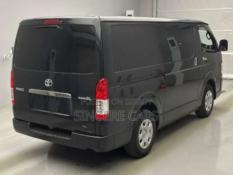 Toyota Hiace Super GL Dark Prime2 2022