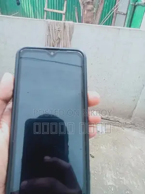 Realme C2 (Used)