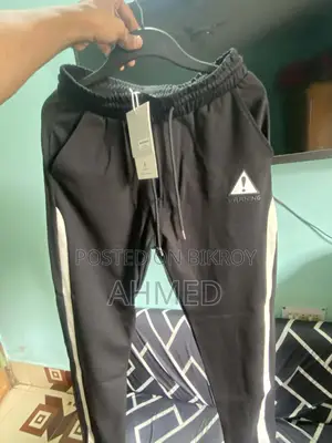 চীন থেকে আমদানিকৃত জগার্স
