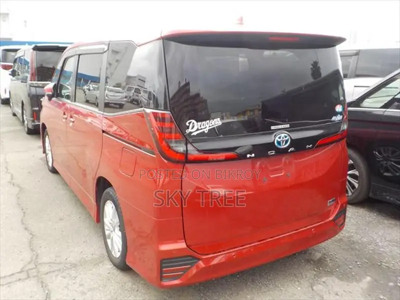 Toyota Noah sg P a c k g e 2022